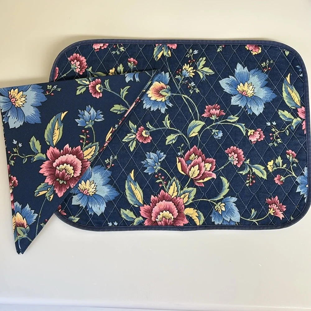 Set of 10 Quilted Fabric Blue Floral Placemats W/ Matching NeverUsed Napkins
